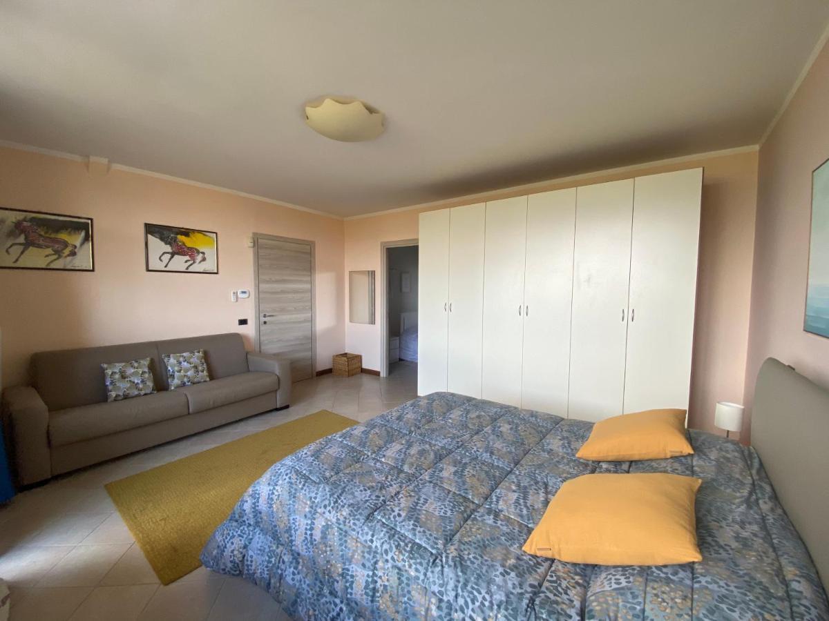 Flowers & Garden Apartment Con Vista Lago 马内尔巴 外观 照片