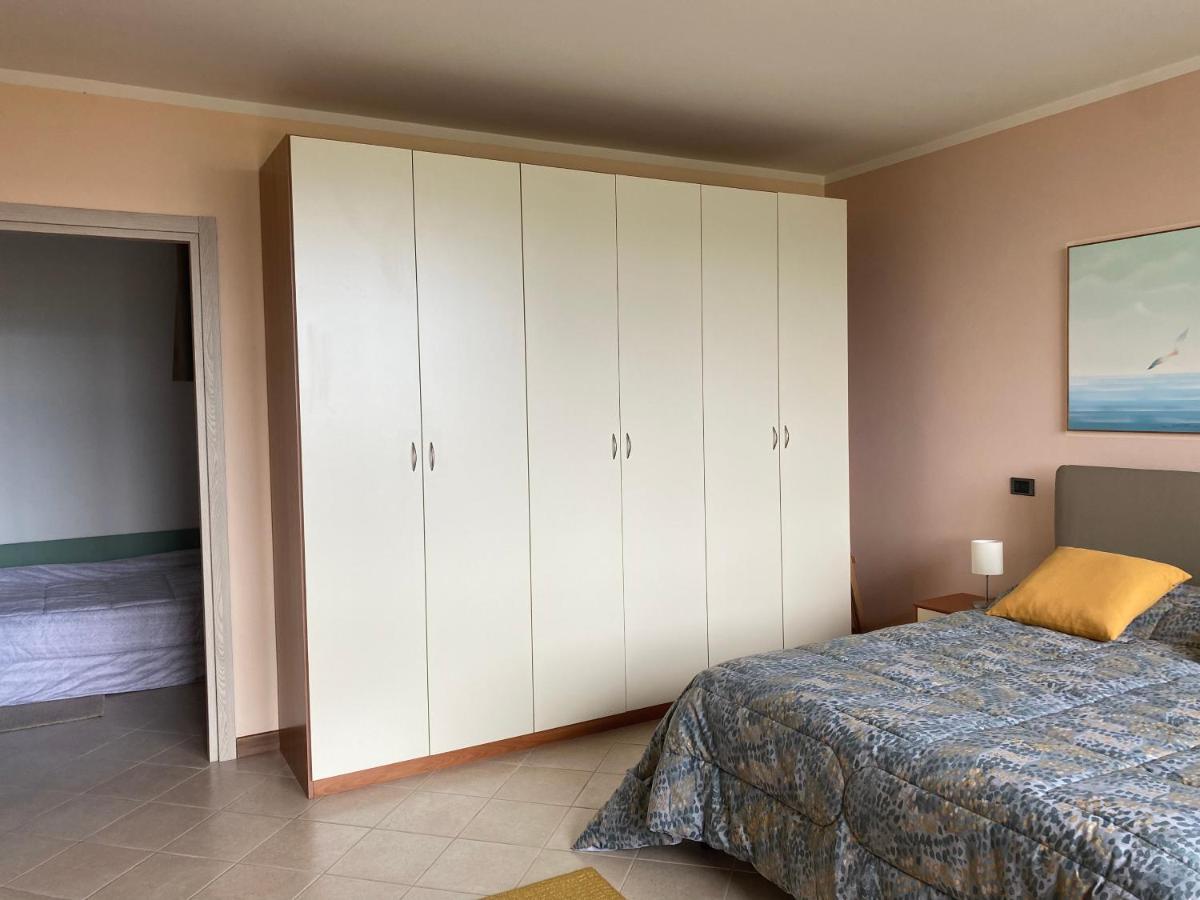 Flowers & Garden Apartment Con Vista Lago 马内尔巴 外观 照片