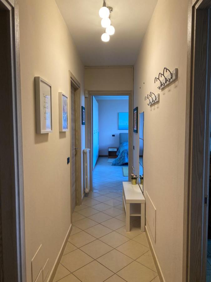 Flowers & Garden Apartment Con Vista Lago 马内尔巴 外观 照片