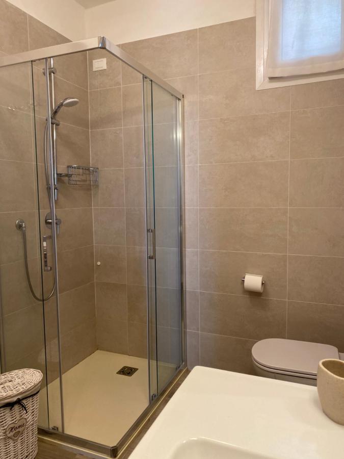 Flowers & Garden Apartment Con Vista Lago 马内尔巴 外观 照片